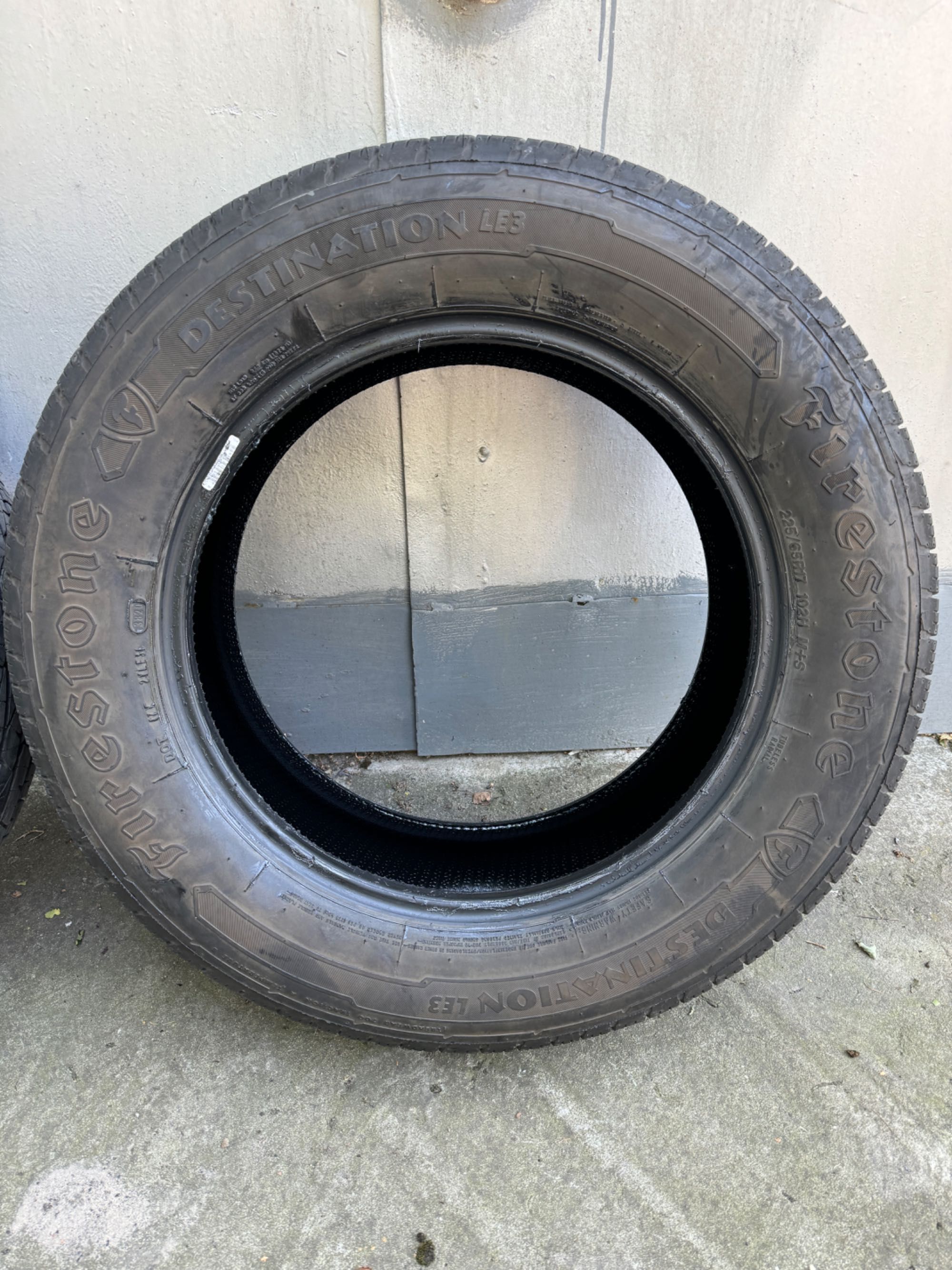 Firestone Destination LE3 225/65 R17 102H