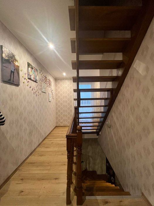 Продаж дуплекса з ремонтом та меблями. 7-9 км. від метро.