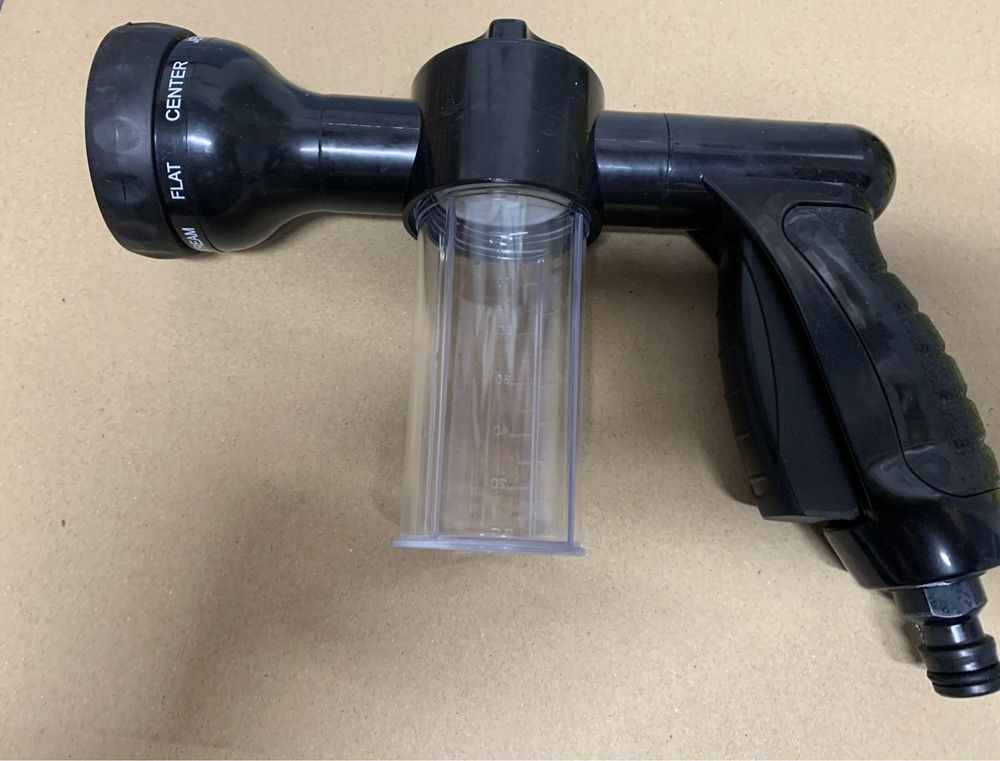 Pistola de agua com recipiente para Shampoo