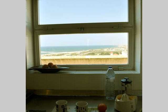 Aluga-se apartamento T1 em Miramar