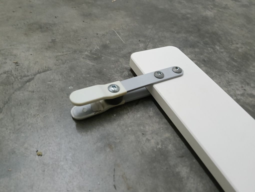 Esguardo de cama de criança