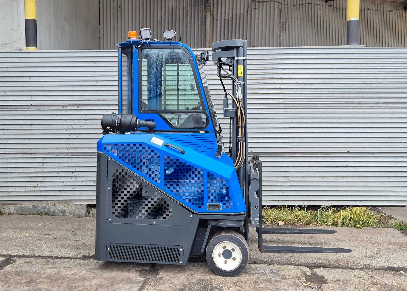 Combilift CB3000 • TRIPLEX • 11-2017 • wózek widłowy czterokierunkowy