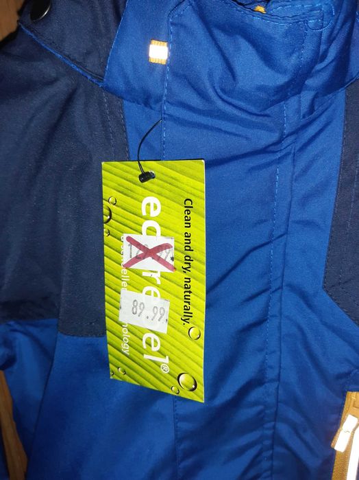 Nowa kurtka w roz. 134/140