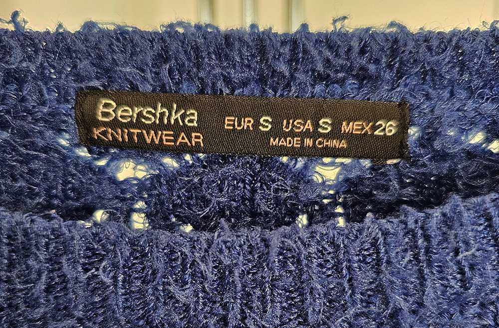 Camisola azul da Bershka, tamanho S