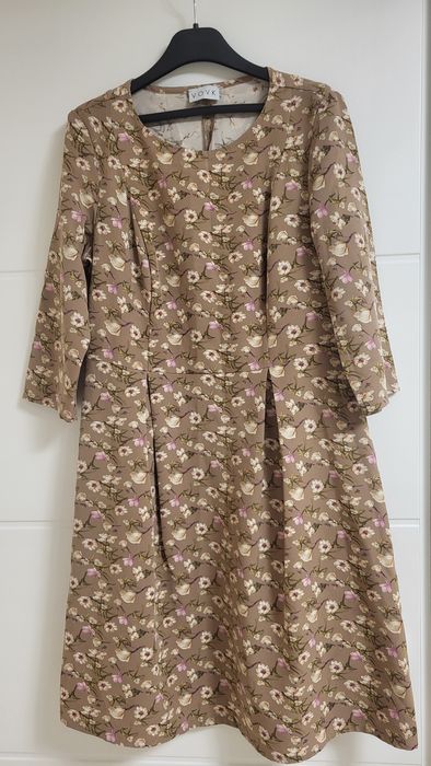 Продам сукню       .