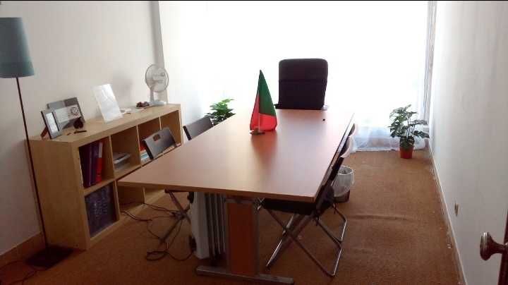 Alugo sala de escritório para profissionais liberatórias  centro Algés