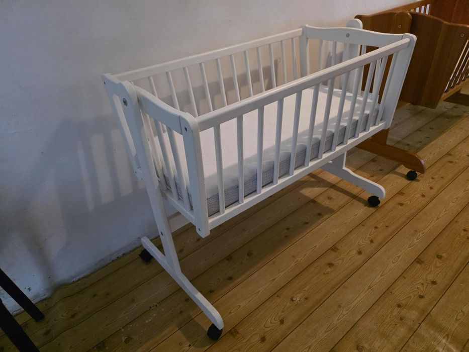 Kołyski drewniane