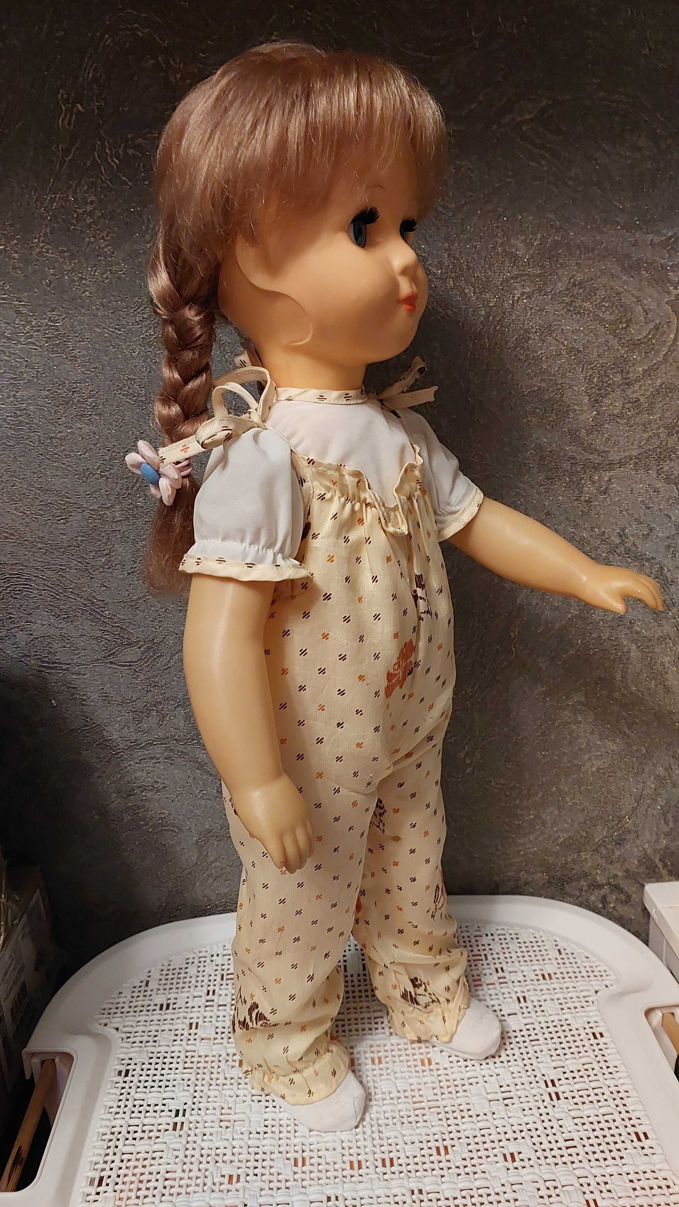 Продам красивую куклу