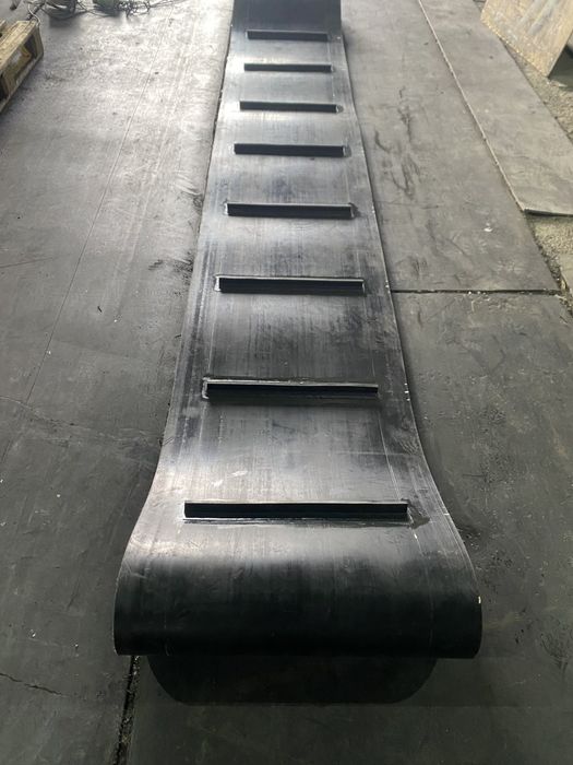 Шевронная конвейерная лента