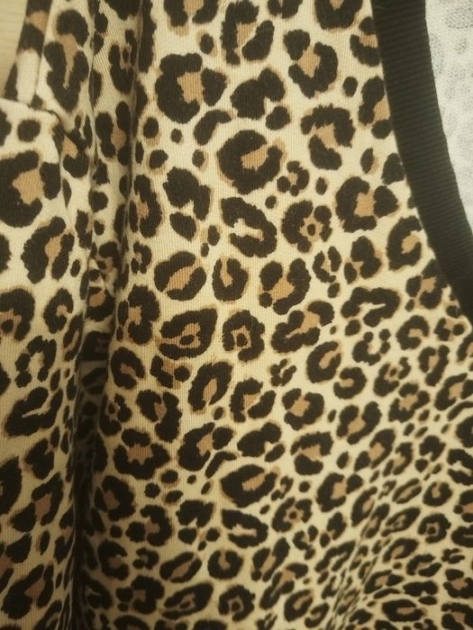 Bluza sweter w panterkę