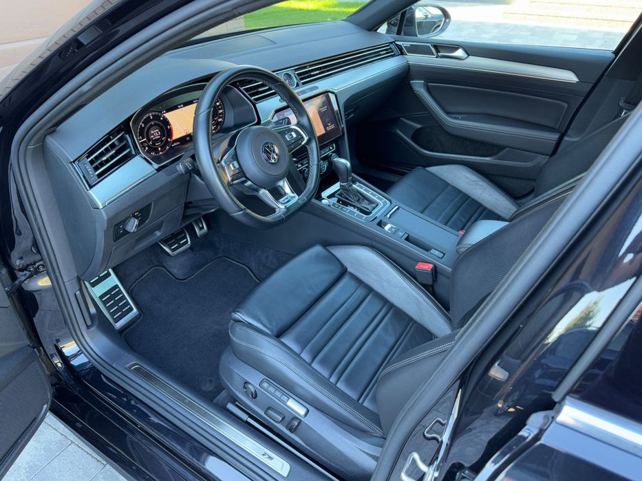 Volkswagen Passat R-LINE HIGHLINE 2.0TDI 2019