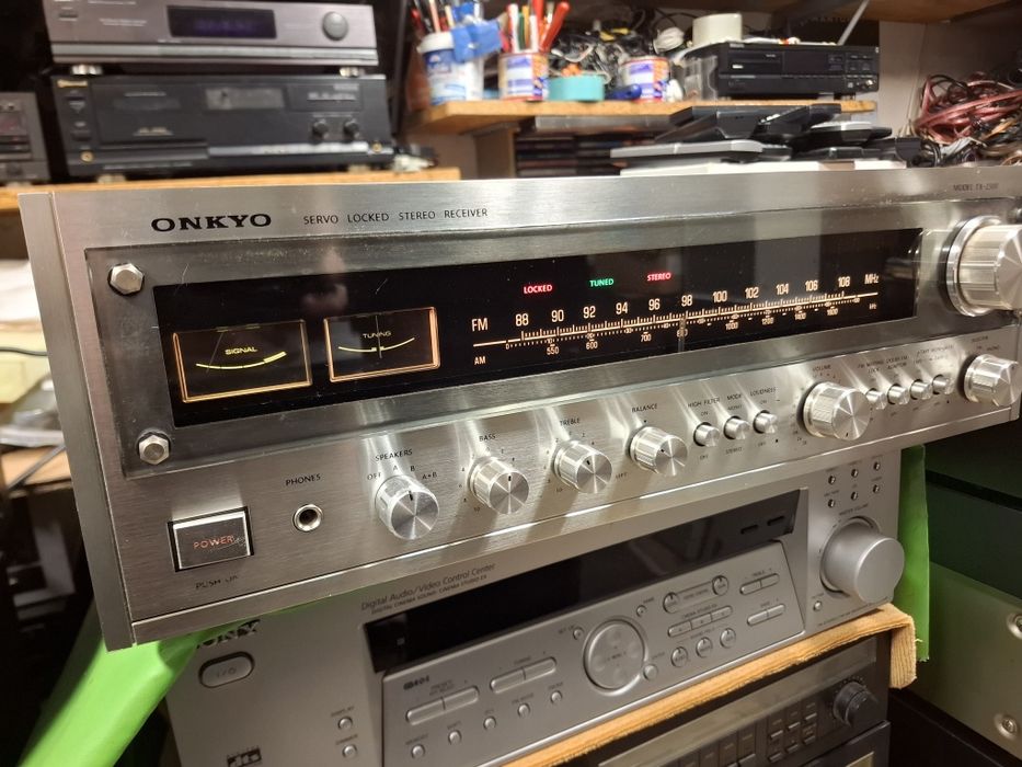 Amplituner Onkyo TX-2500 Stereo