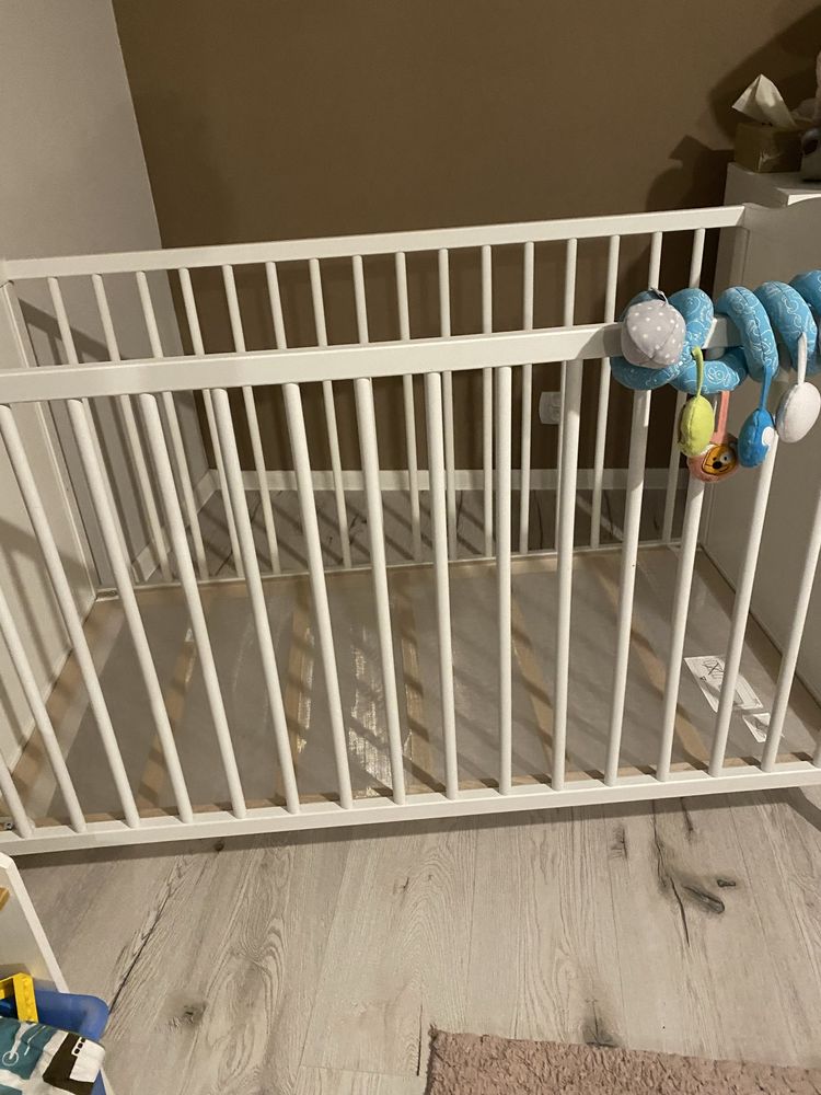 Łóżeczko niemowlęce Ikea z materacem jak nowe
