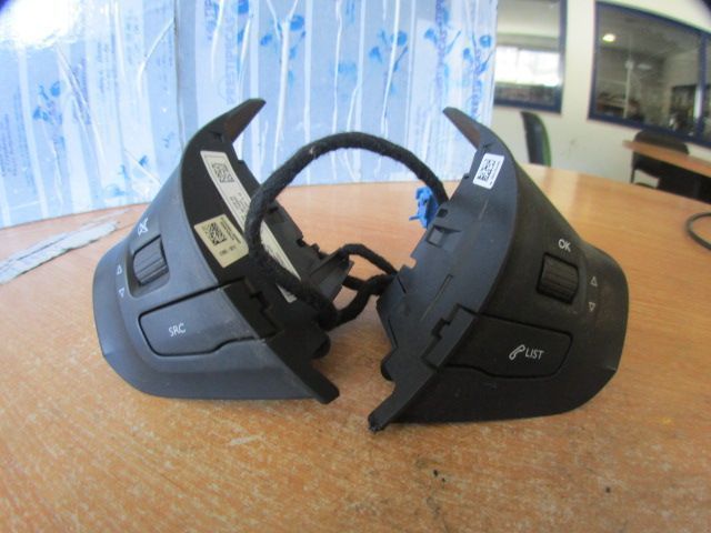 Interruptor 98084115ZD PEUGEOT 208 2014 1.4HDI 70CV 5P BRANCO CONTROLOS DE VOLANTE PEUGEOT 208 2015 1.6HDI 92CV 5P BRANCO