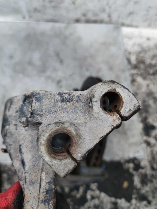 Audi a6 C5 Zwrotnica Lewa Przednia Lewy Przód LP
