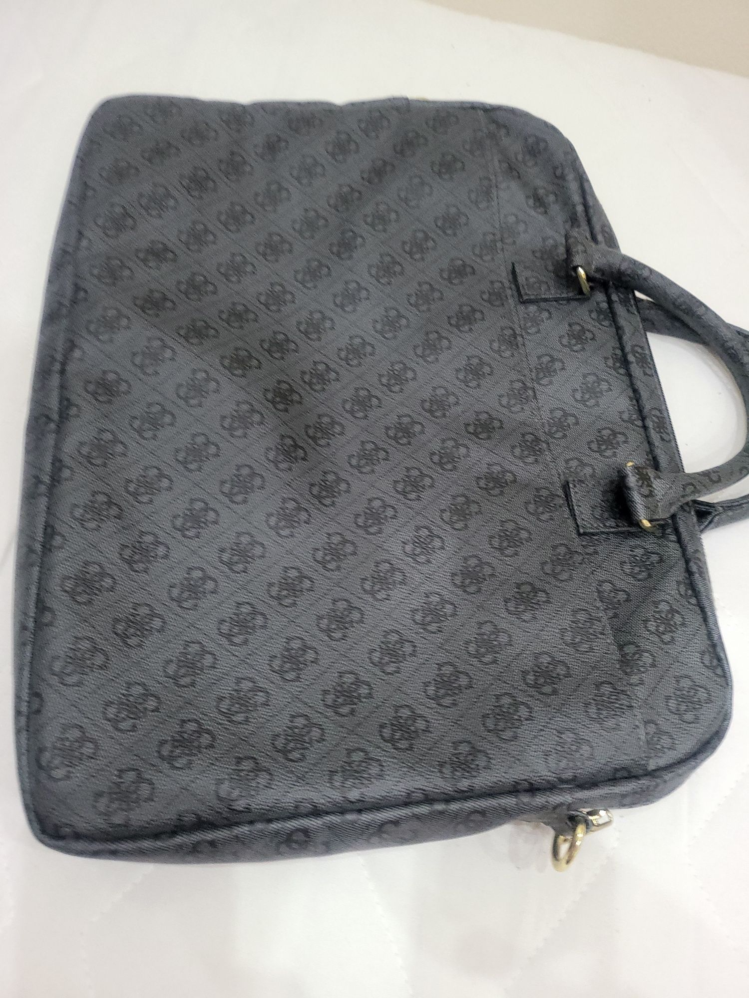 Torba na laptopa Guess