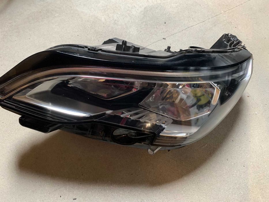 PEUGEOT 3008 EU 5008 H7 LED lampa lewa przód