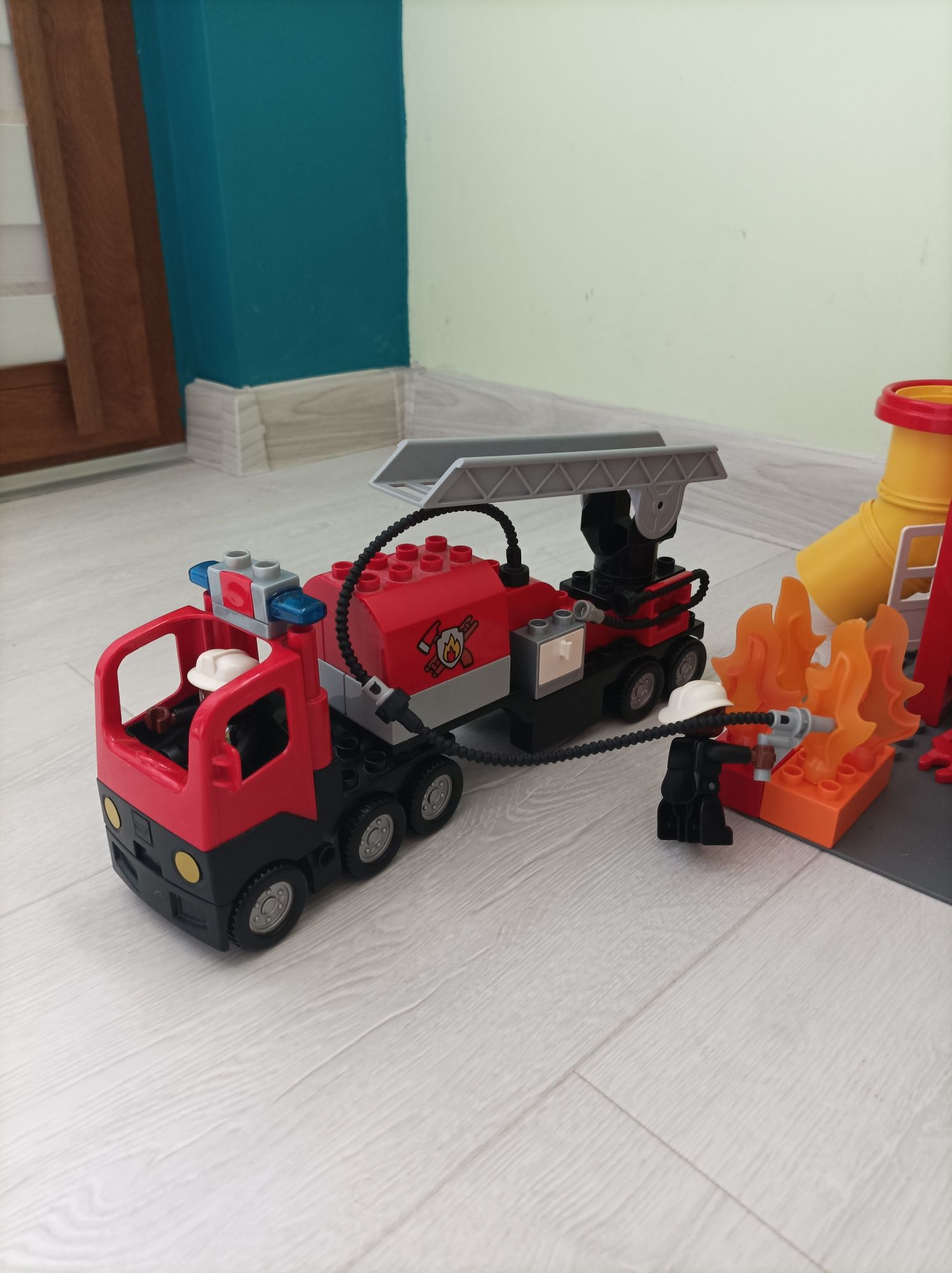 LEGO Duplo Remiza strazacka 5601,5603,4977