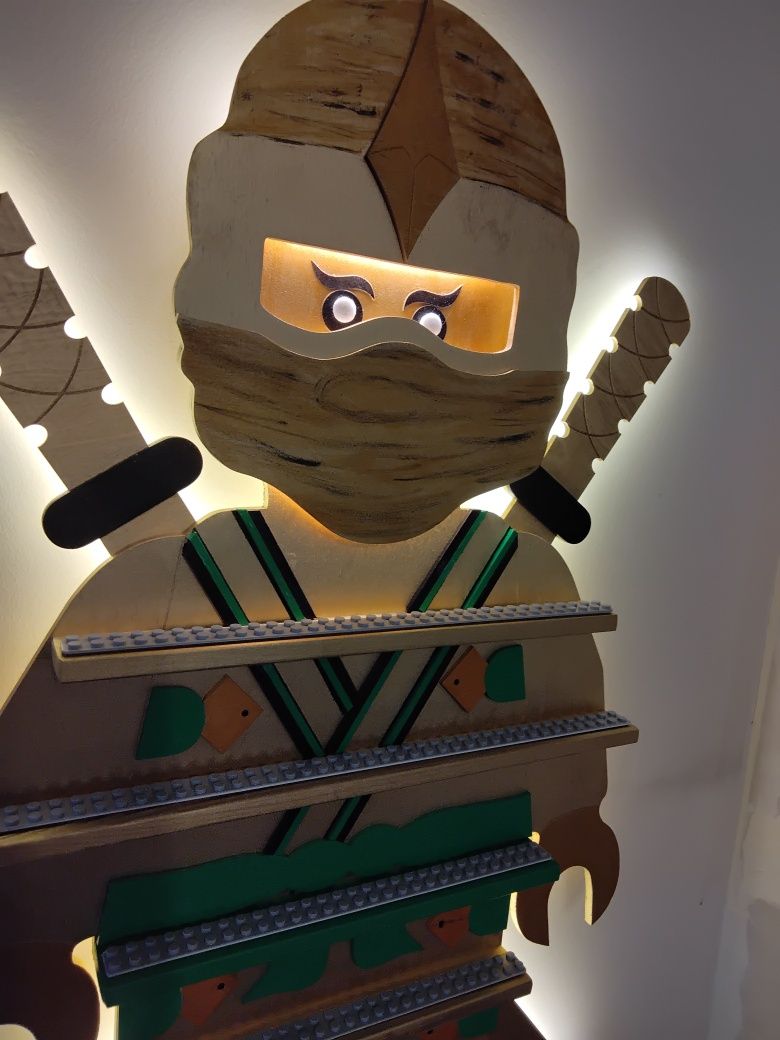 Półka lampka na Minifigurki Lego NINJAGO ZŁOTY lub inny