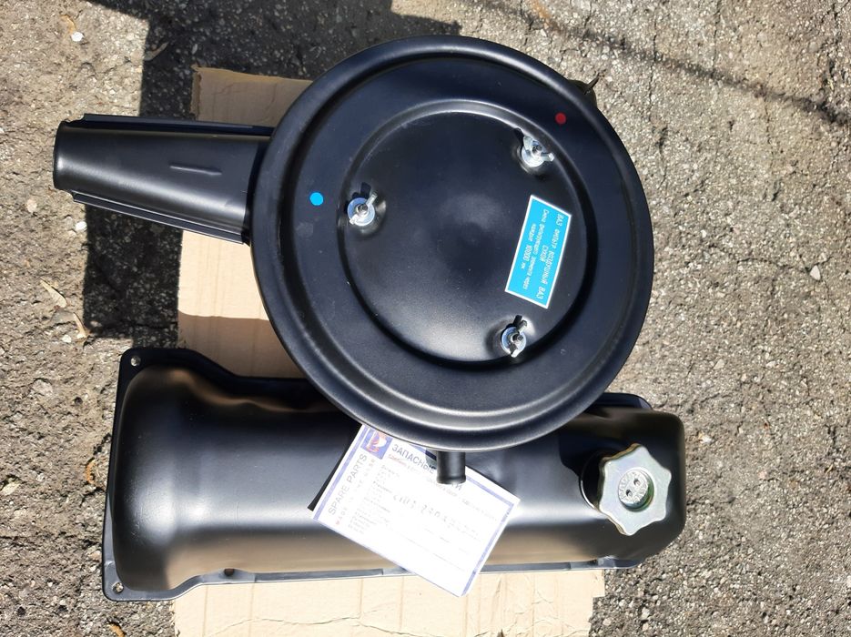 Крышка клапанов , корпус воздушного фильтра для ВА3 2101 ,02,03,06,011