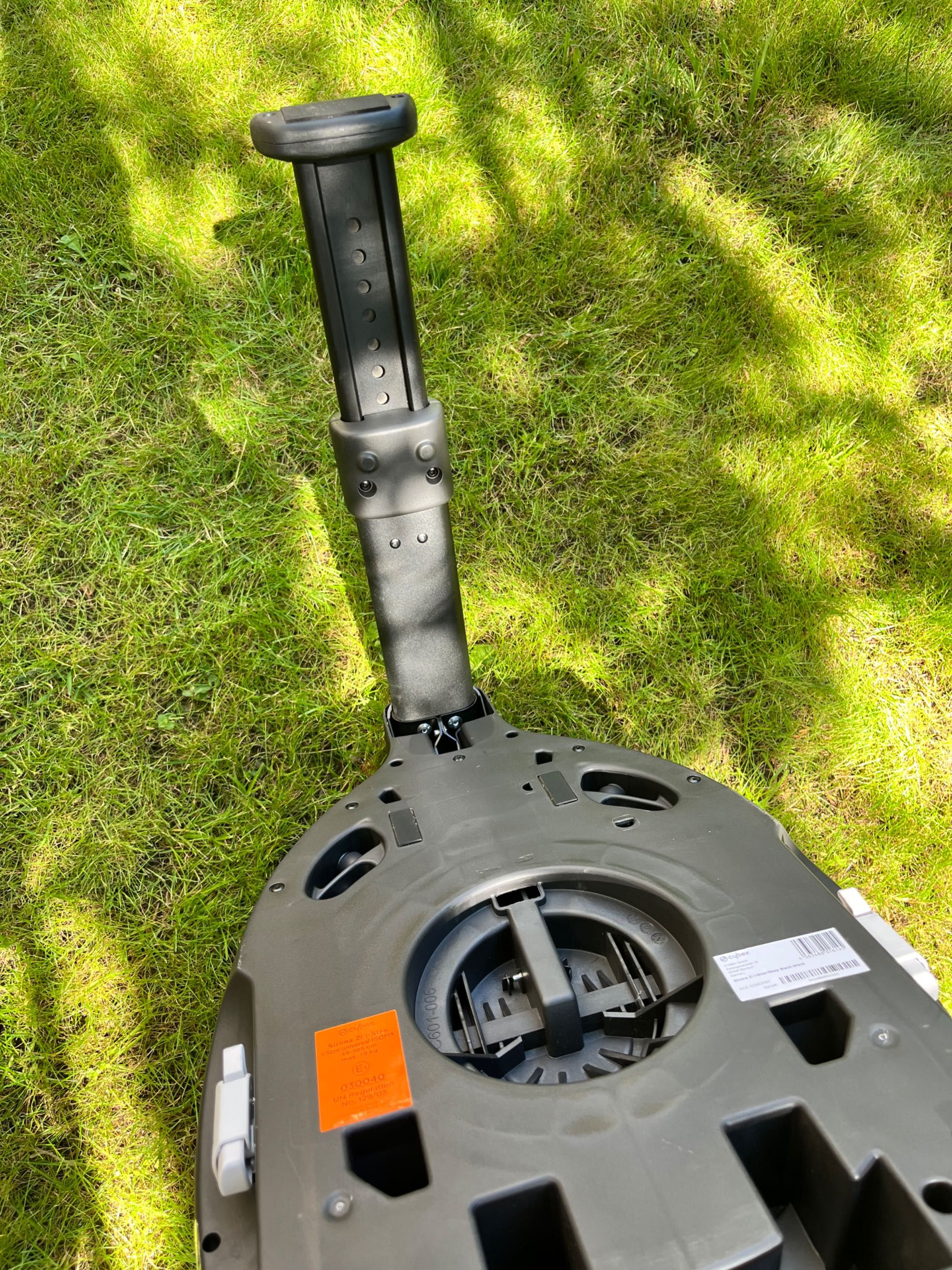 Cybex Sirona Zi i-Size – fotelik 0-18 kg ze zintegrowaną bazą Isofix