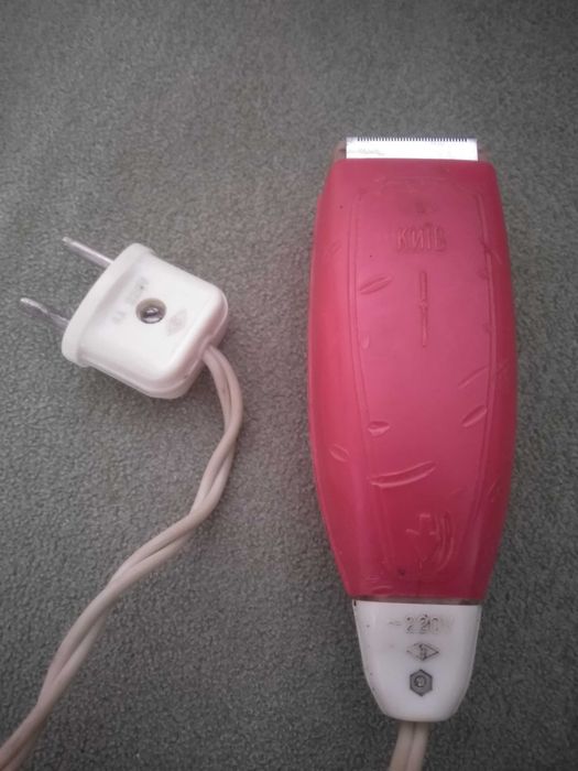 Набор для бритья. Электробритва. СССР. Дорожная электробритва