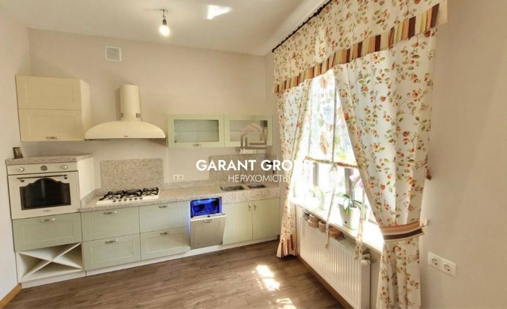 Двухэтажный дом на Фонтане/Львовская/Костанди