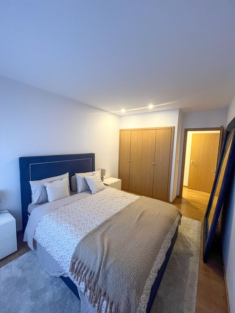 Apartamento T2 para Arrendamento – Último Andar com Garagem