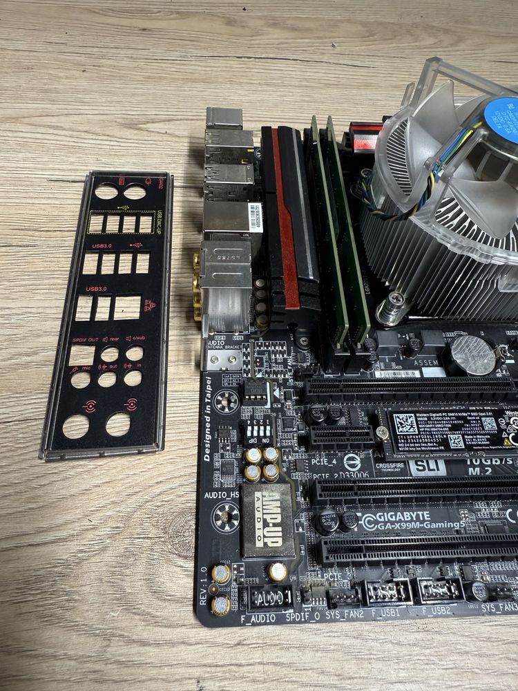 Комплект Gigabyte  GA-X99M-Gaming + intel i7 5820K + 64gb ОЗУ + Nvme