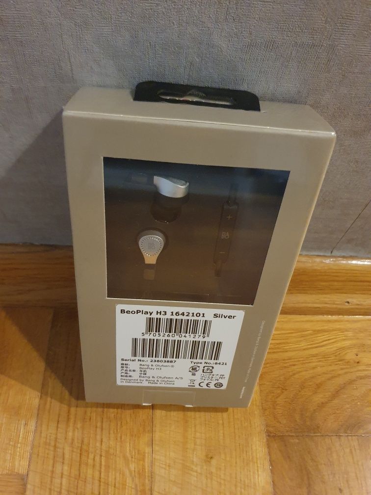 Słuchawki BEOPLAY H3 nowe orginalne opakowanie nie uzywane w foli.