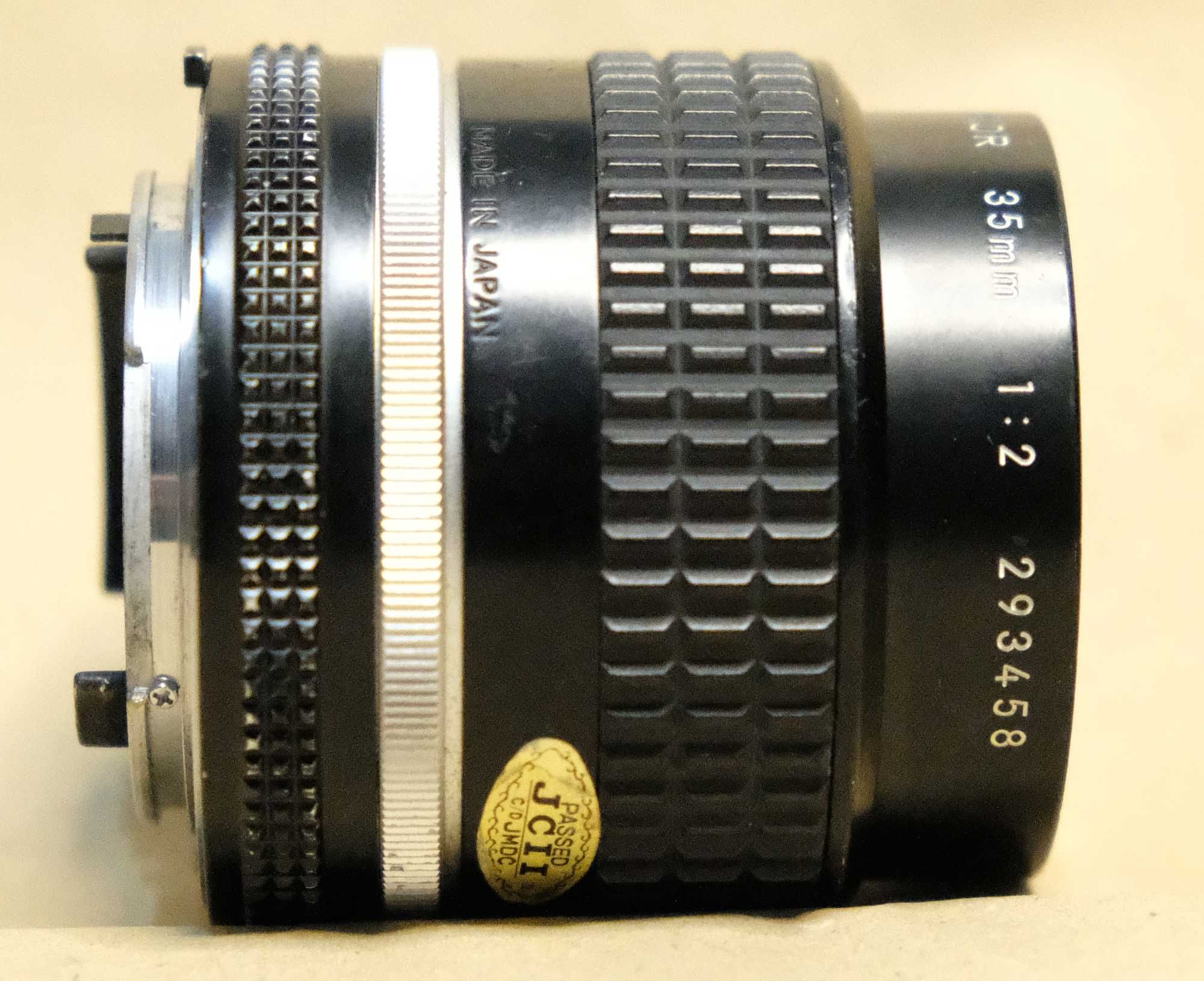 Objetiva Nikon 35mm F2