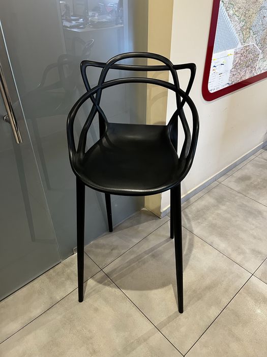 Czarne plastikowe hokery 3 sztuki