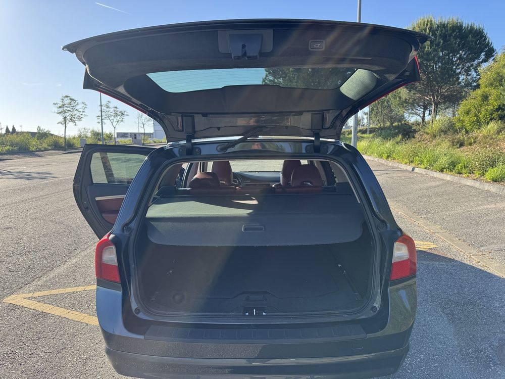 Volvo V70 Summum (Full Extras)