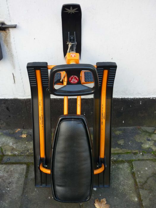 Nartosanki vostok snegocast z kierownicą i hamulcem ZSRR.