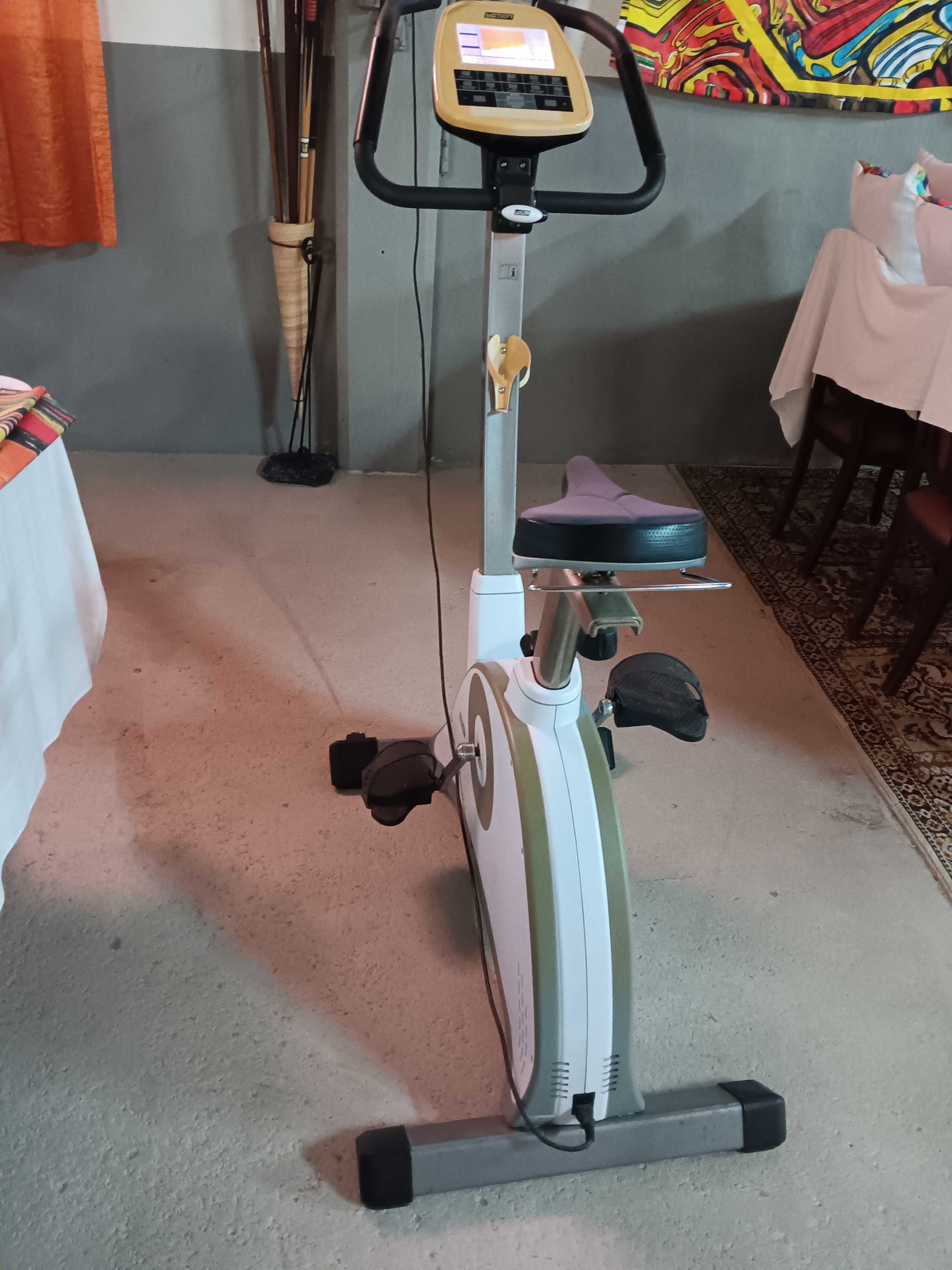 Bicicleta estática de exercicio