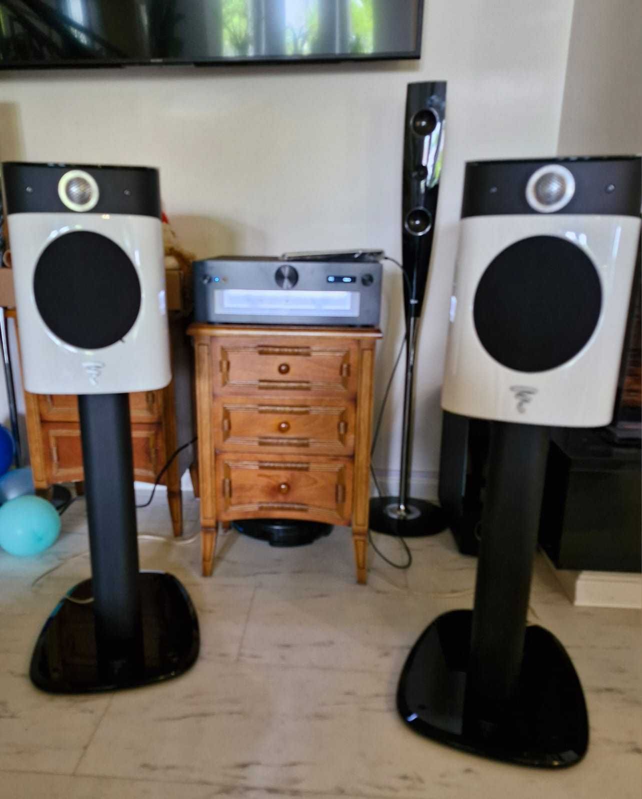 Głośniki Focal Sopra 1.  Biały - White Carrara + Standy Focal