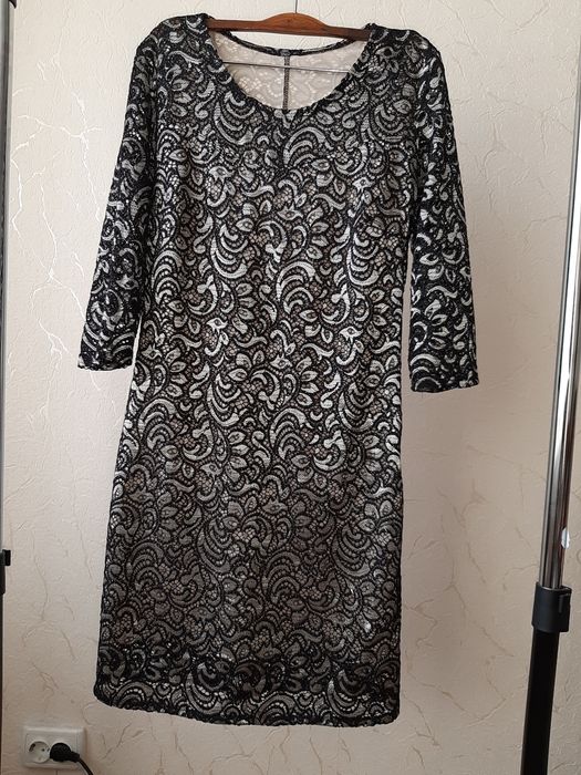 Мереживна сукня з напиленням 42 розмiру