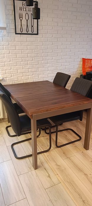 Stół rozkładany 90x140 plus 4 krzesła