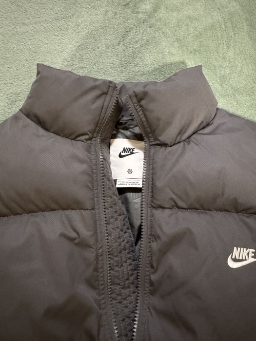 Мужская жилетка Nike Sportswear Club Primaloft®