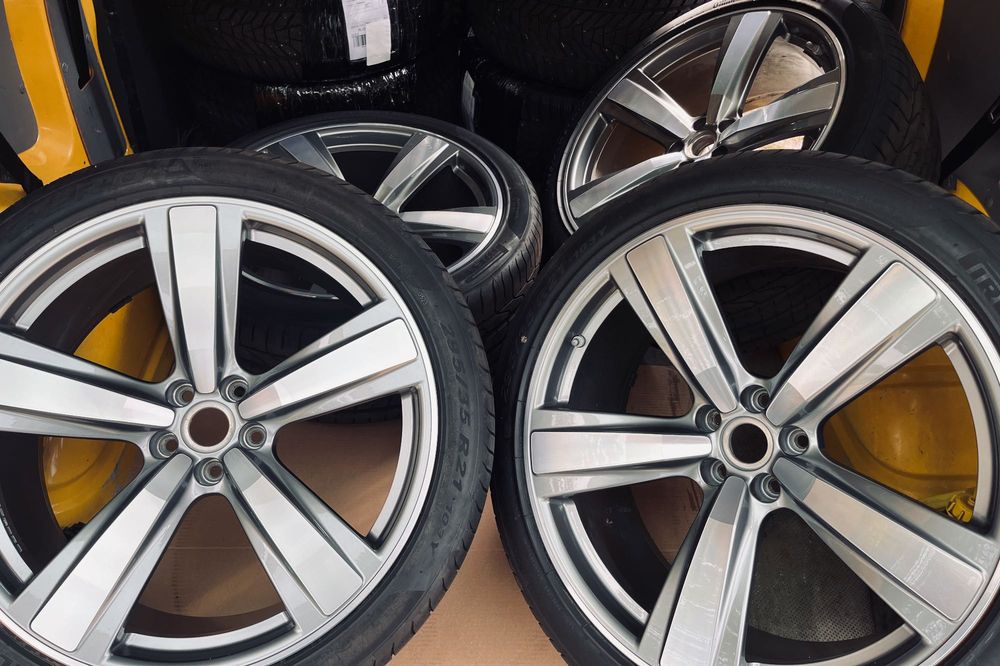 Oryginalne Felgi 21” Macan Exclusive Design Sport 95B 601 025 FE