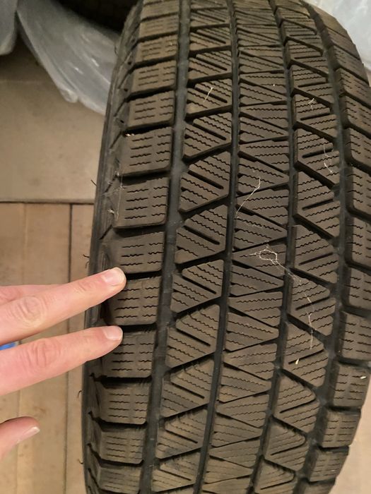 Зимові шини Bridgestone Blizzak 235 65 R17