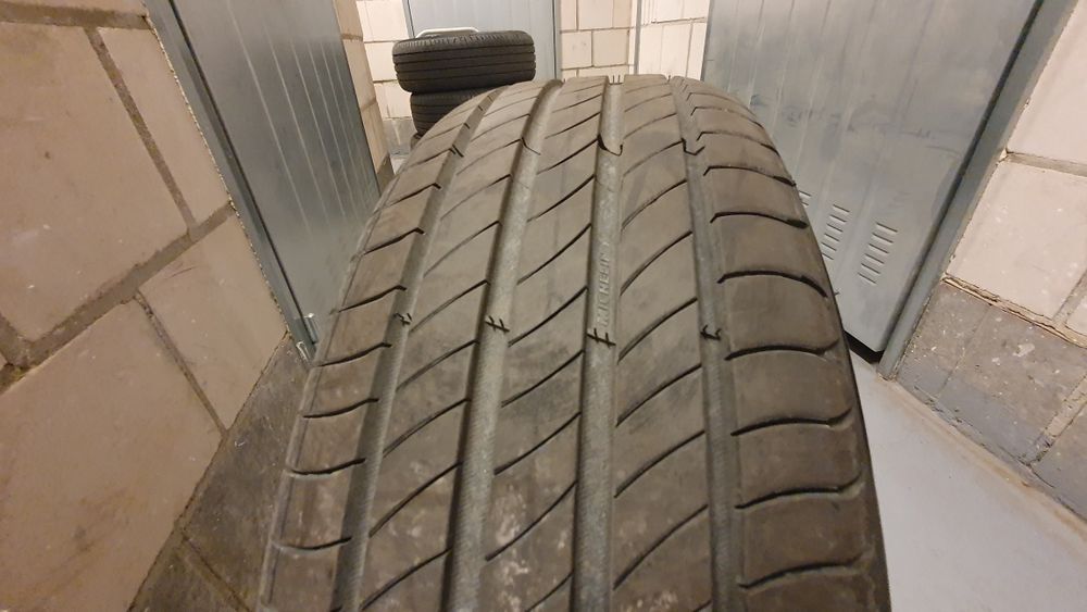 Komplet opon Michelin Primacy 4 215/65 R17 103V.