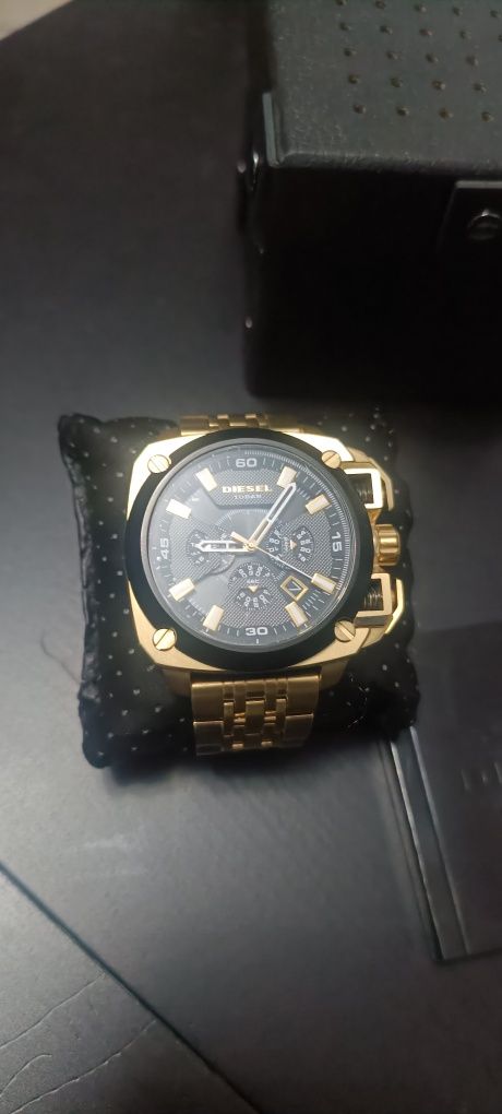 Relógio Diesel DZ7378 BAMF Gold – Novo