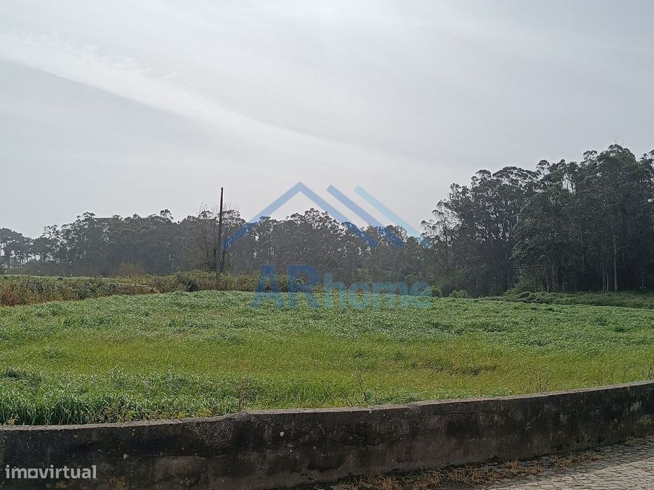 Terreno para construção de moradias em Labruge