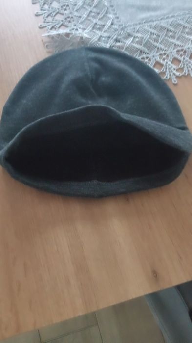 Czapka zimowa z polarem w środku kolor grafitowy