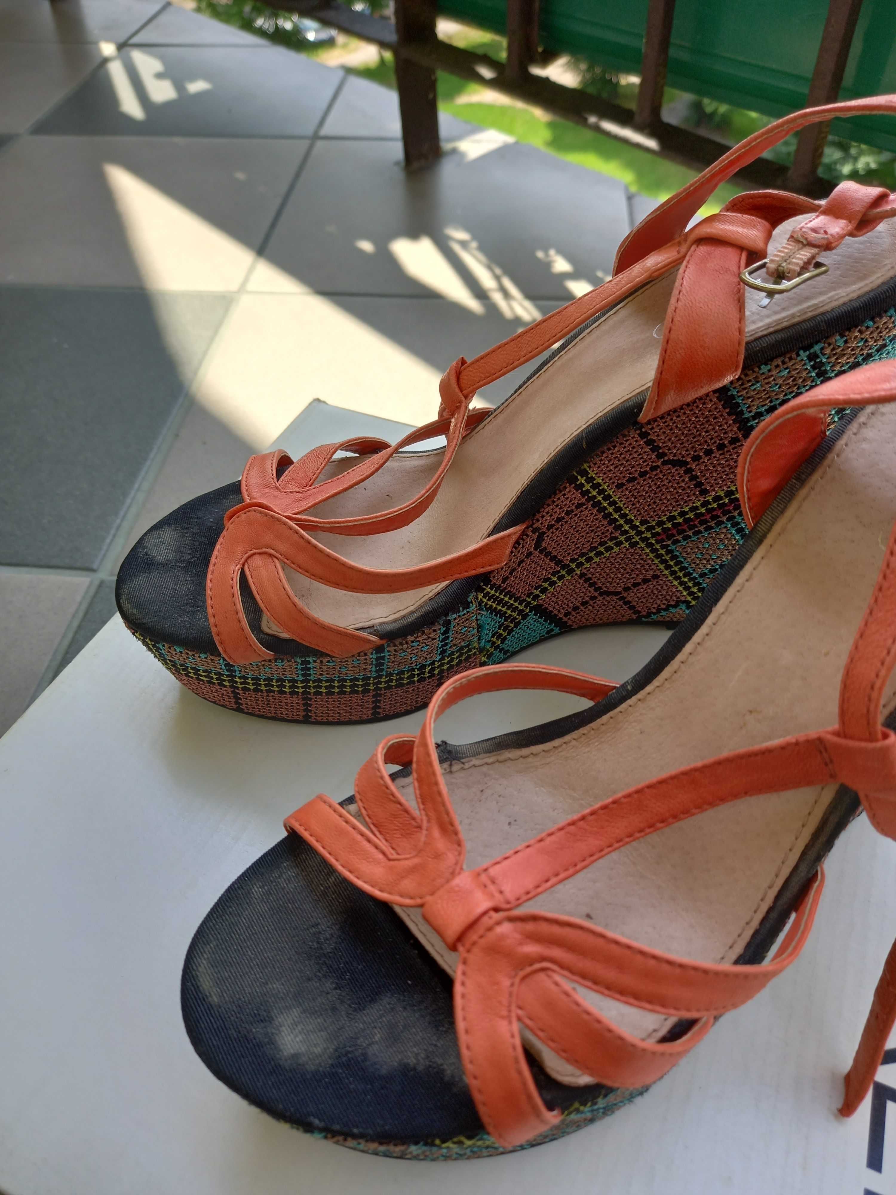 Piękne buty letnie ALDO, na wysokim obcasie