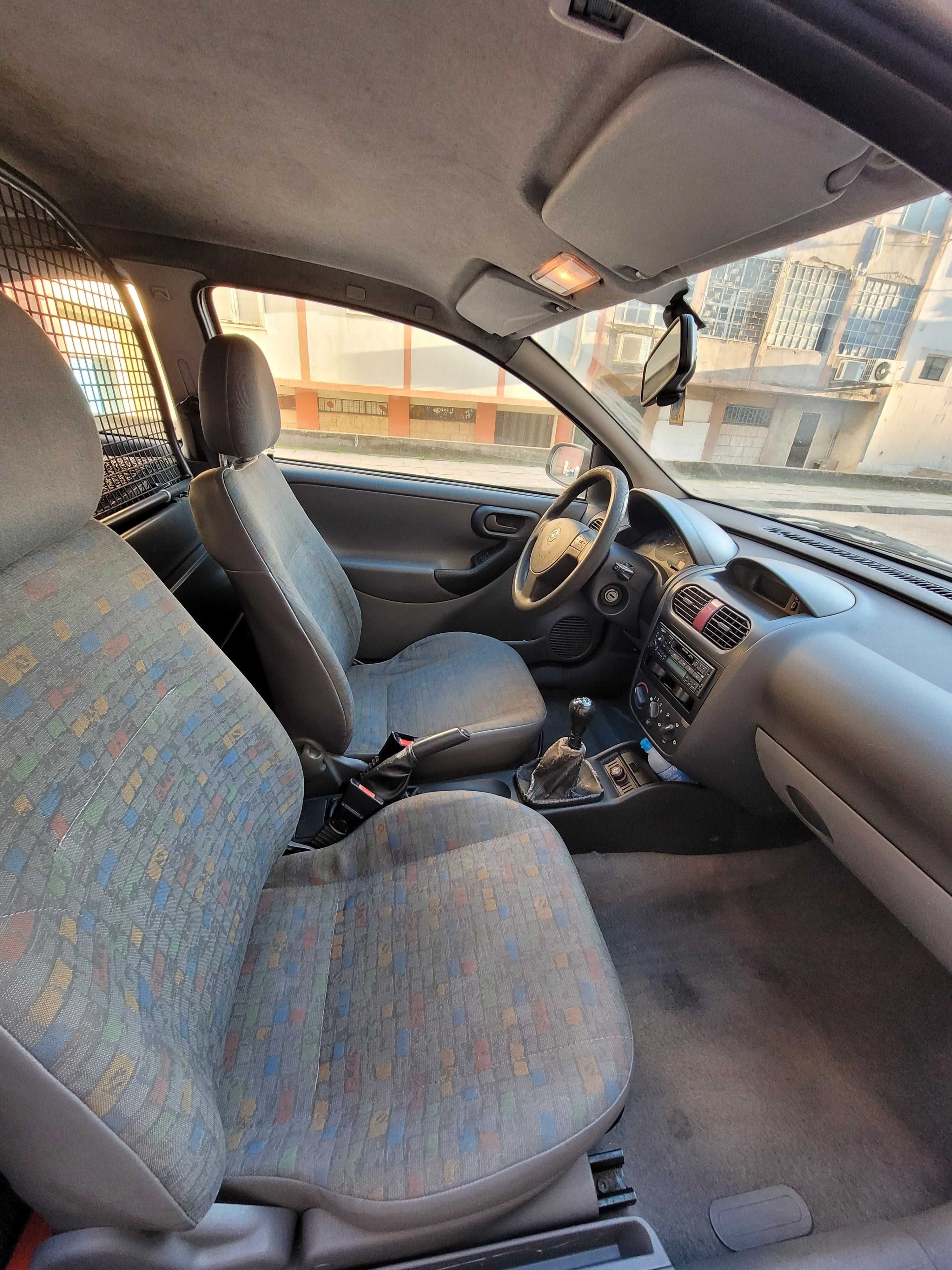 Opel Corsa C 1.7 DI (isuzu)