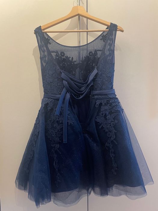 Elegancka sukienka gdzie dziewczynki