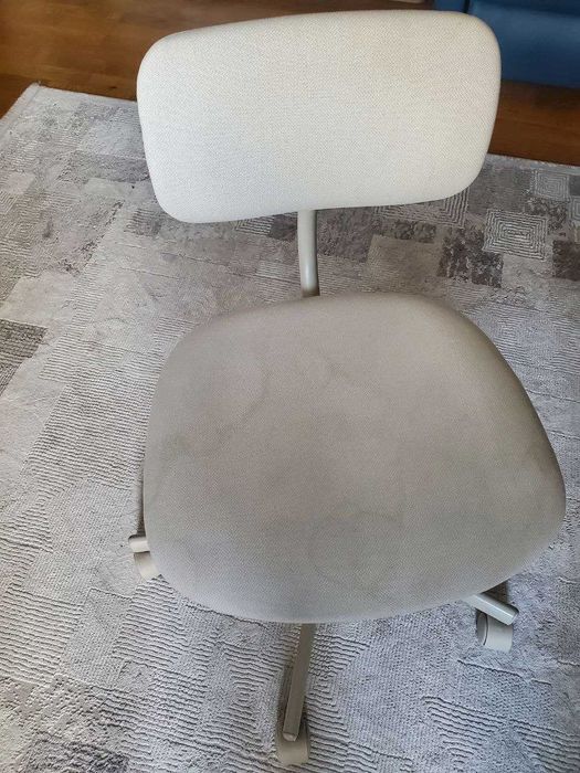 Biurko białe Black Red White stan bdb