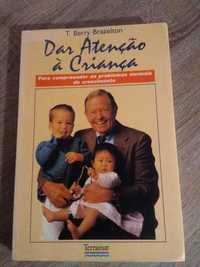 Dar Atenção a criança por T. Berry Brazelton